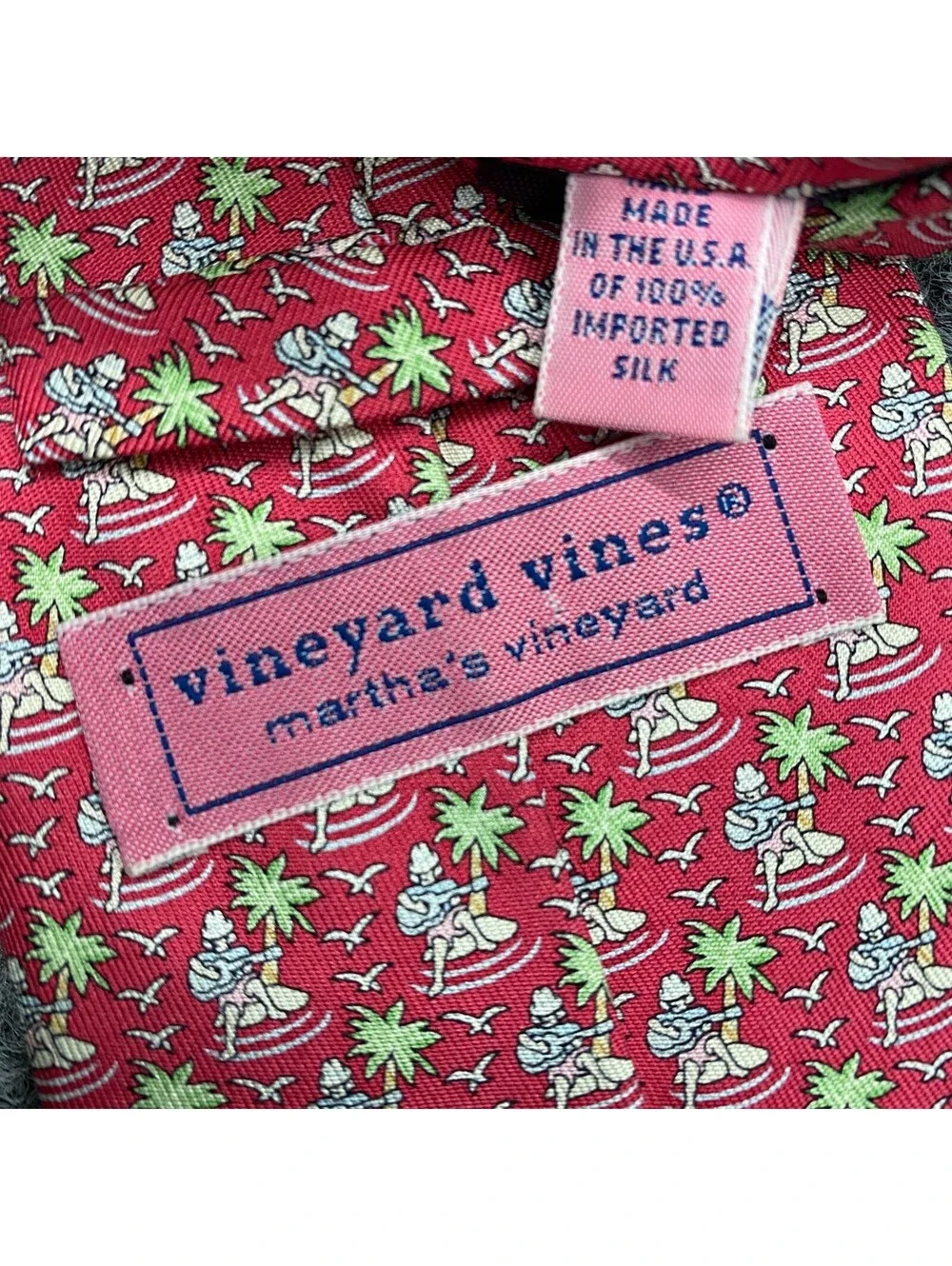 Vineyard Vines Necktie Red Geometric AOP Island Guitarist Silk Tie Made in USA
